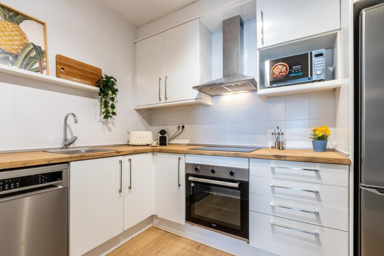 Exclusive Apartments Barcelona 4 Personas Torrella Terrassa Kültér fotó