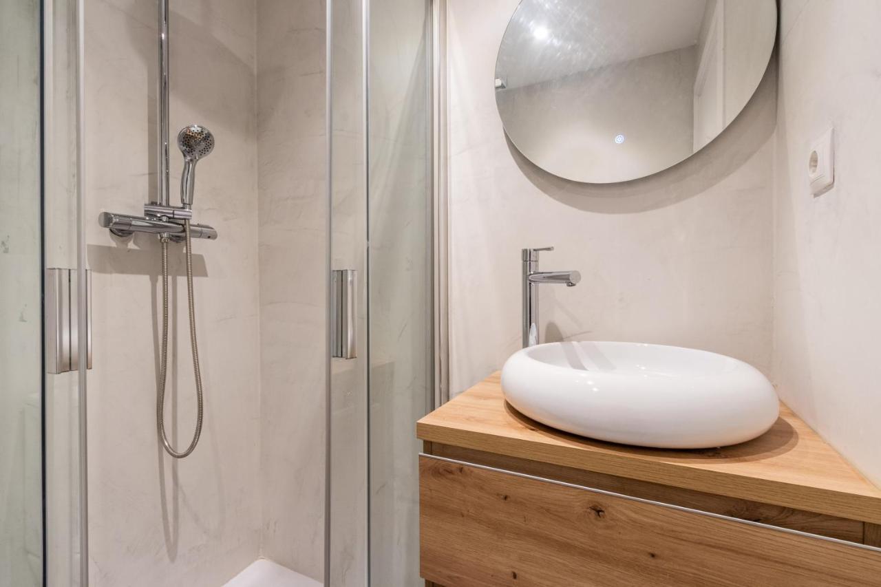 Exclusive Apartments Barcelona 4 Personas Torrella Terrassa Kültér fotó